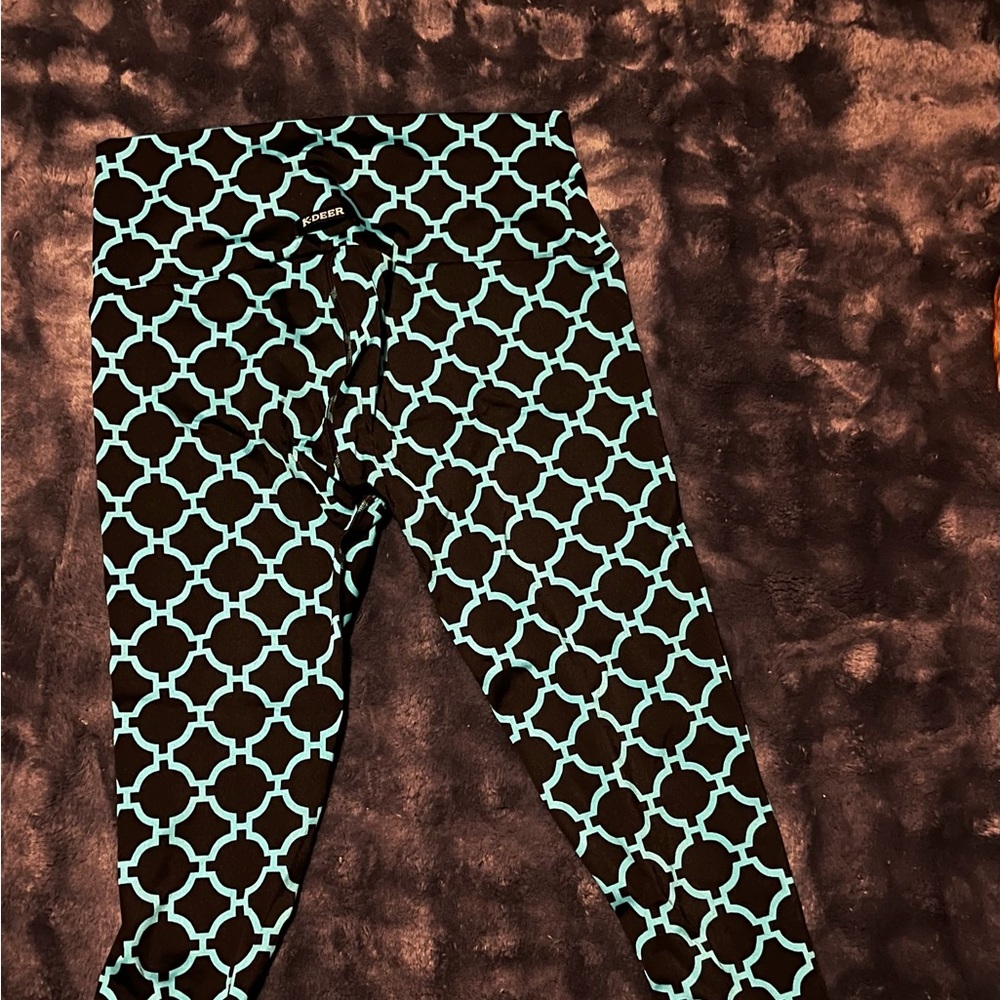 K-DEER Black and Teal Geometric Leggings